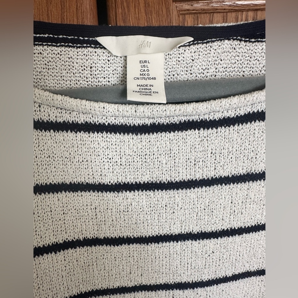 H&M Striped Cropped Sweater - Picture 4 of 8